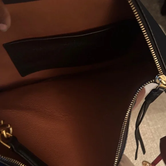 Tory Burch Black Leather Shoulder Bag with Pink Tag and Gold Charm - Picture 6 of 12